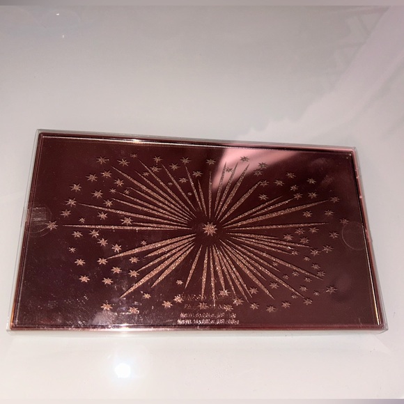 Makeup Revolution | Eyeshadow Palette Diamond Edition. - Picture 5 of 6